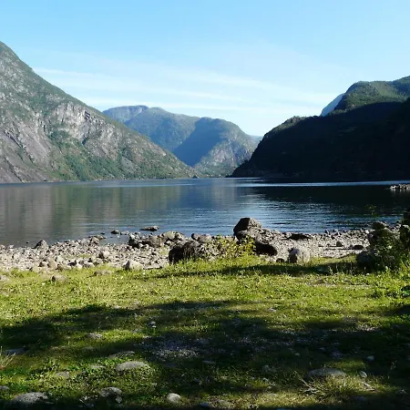 Kvamsdal 2 *