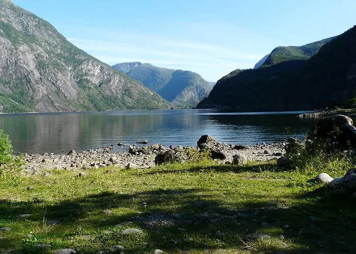 Kvamsdal 2 3*